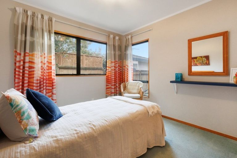 Photo of property in 1 Hunter Way, Otumoetai, Tauranga, 3110