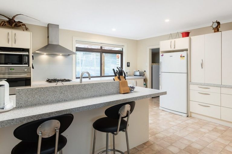 Photo of property in 91 Milton Terrace, Picton, 7220