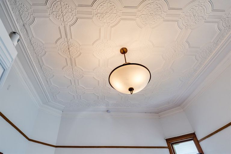 Photo of property in 200 Grove Road, Mayfair, Hastings, 4122