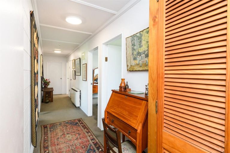 Photo of property in 17 Barnett Drive, Marton, 4710