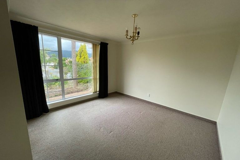 Photo of property in 22 Bearing West Court, Paraparaumu, 5032