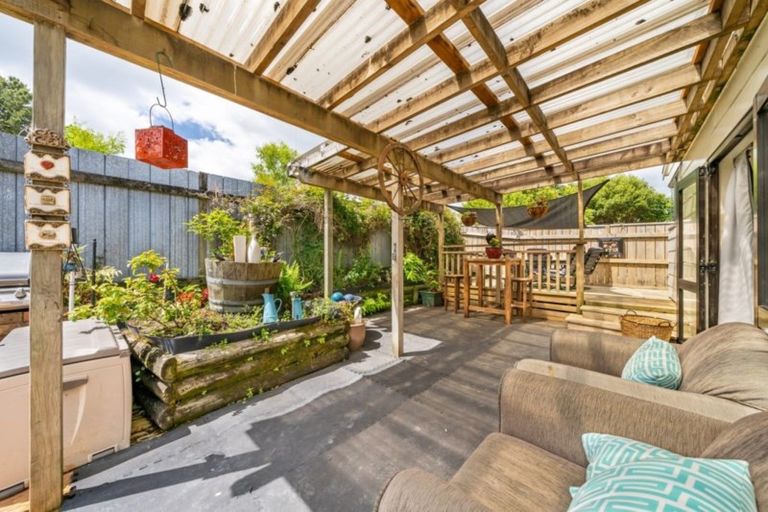 Photo of property in 32b Shanly Street, Brown Owl, Upper Hutt, 5018