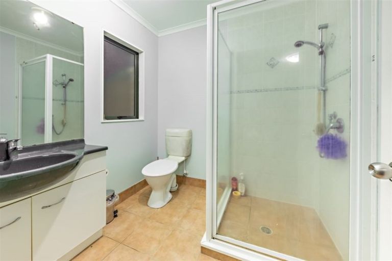 Photo of property in 1 Hawkley Close, Flat Bush, Auckland, 2019