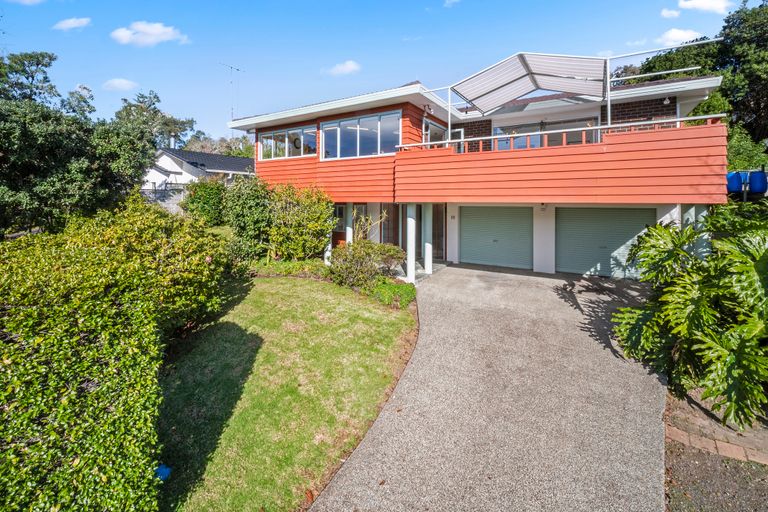 Photo of property in 42 Stapleford Crescent, Browns Bay, Auckland, 0630