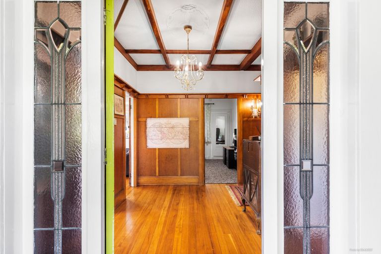 Photo of property in 45 Kitchener Road, Takapuna, Auckland, 0620