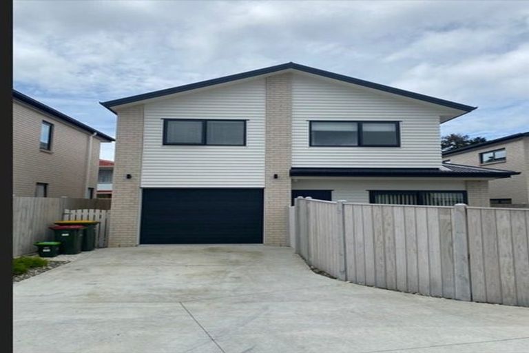 Photo of property in 79b Chilcott Road, Henderson, Auckland, 0612