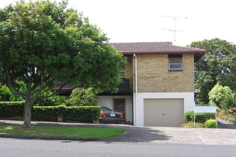 Property details for 4/57 Rawhiti Road, One Tree Hill, Auckland, 1061