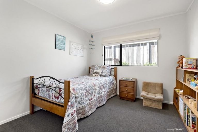 Photo of property in 98a Cortina Avenue, Johnsonville, Wellington, 6037