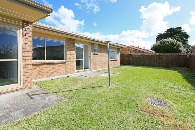 Photo of property in 15 Carlas Way, Ranui, Auckland, 0612