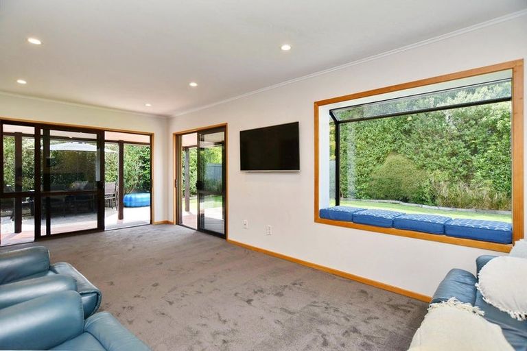 Photo of property in 16 Bush Street, Rangiora, 7400