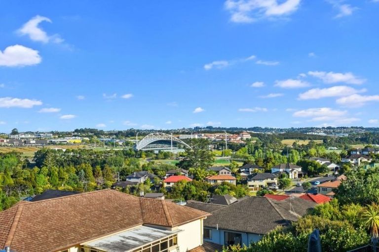 Photo of property in Point Ridge, 16/130 Gills Road, Albany Heights, Auckland, 0632