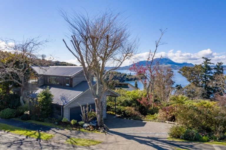 Photo of property in 22 Ewing Grove, Acacia Bay, Taupo, 3330