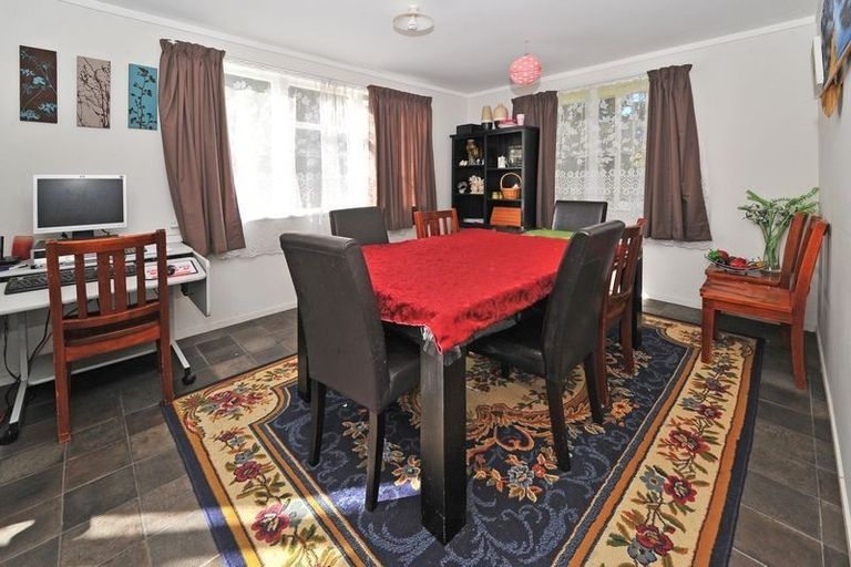 Photo of property in 16 Carver Place, Mangere East, Auckland, 2024