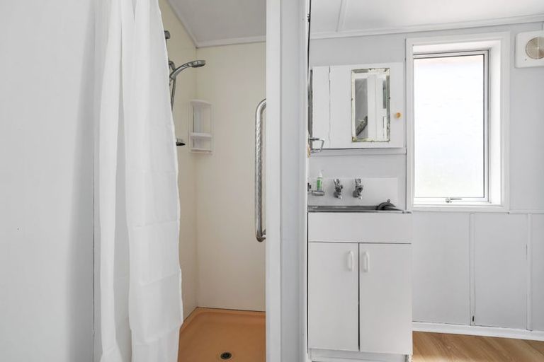 Photo of property in 104a The Square, Whangamata, 3620