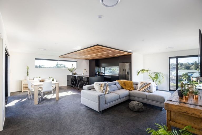 Photo of property in 46 Fernbrook Drive, Hurworth, New Plymouth, 4310