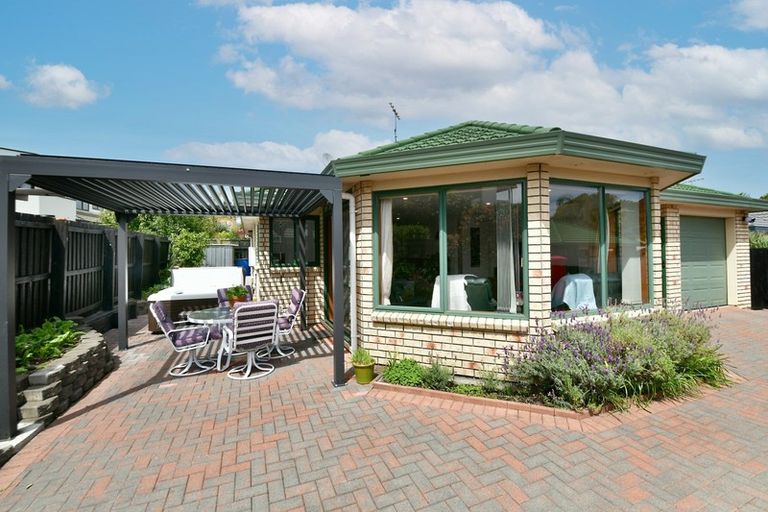 Photo of property in 24 Red Hibiscus Road, Stanmore Bay, Whangaparaoa, 0932