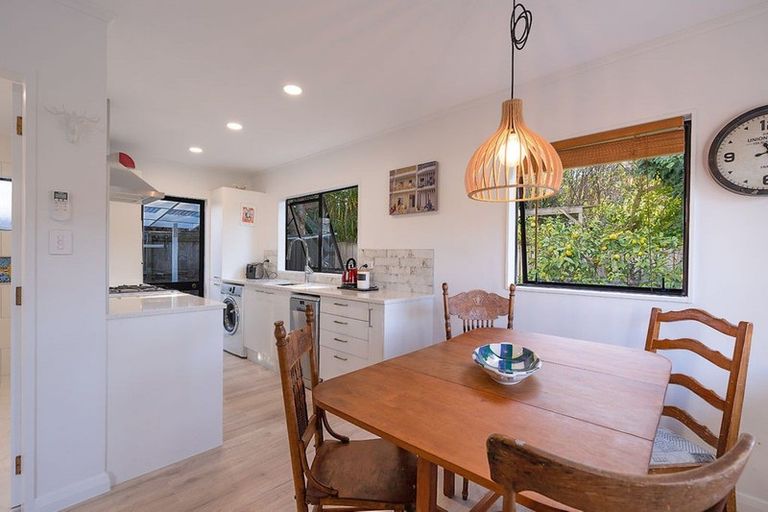 Photo of property in 28a Eatwell Avenue, Paraparaumu Beach, Paraparaumu, 5032