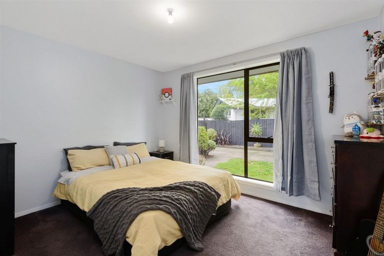 Photo of property in 91 Oakhampton Street, Hornby, Christchurch, 8042