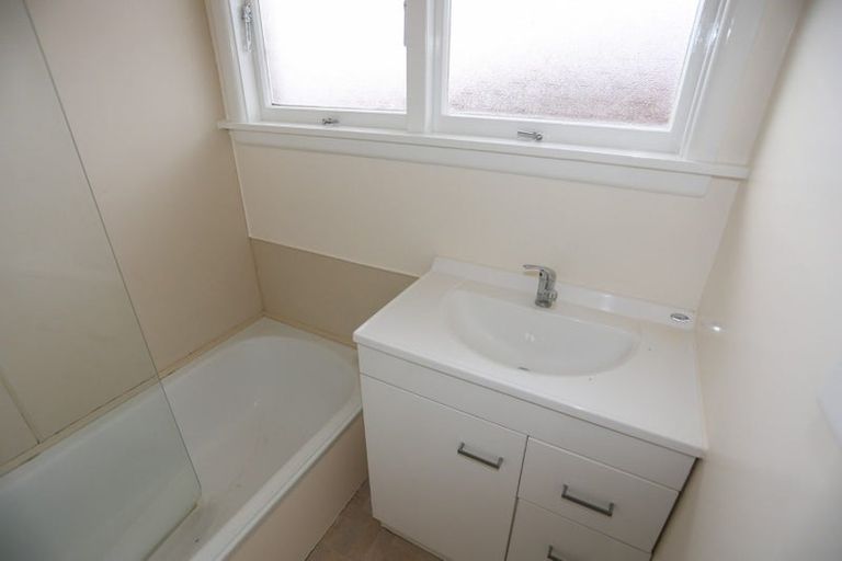 Photo of property in 4/29 Heywood Terrace, Richmond, Christchurch, 8013