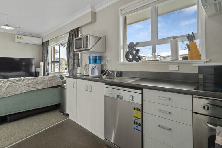 Photo of property in 2/128 Sixteenth Avenue, Tauranga South, Tauranga, 3112