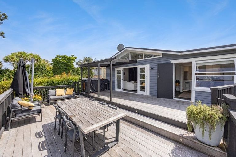 Photo of property in 95 Royal Road, Massey, Auckland, 0614