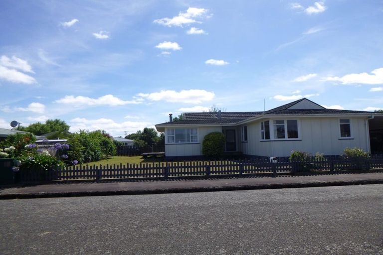 Photo of property in 2 Maire Street, Pahiatua, 4910