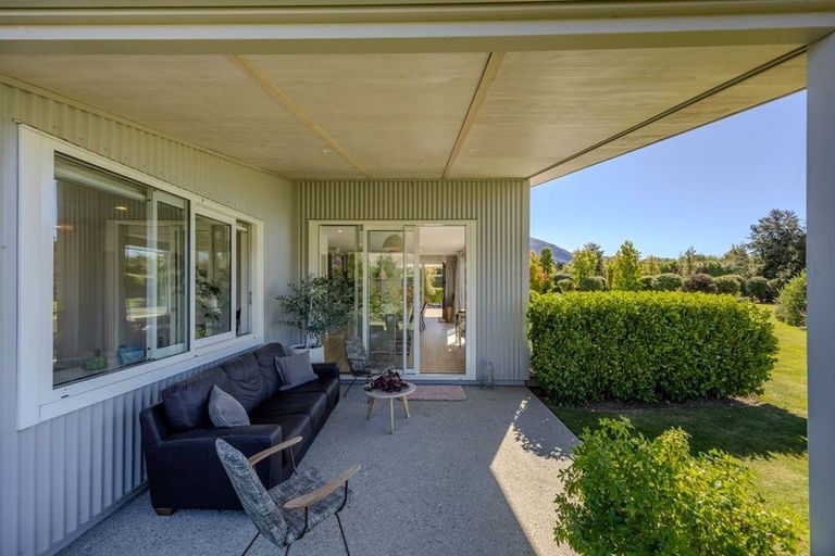 Photo of property in 21 Sam John Place, Lake Hawea, 9382