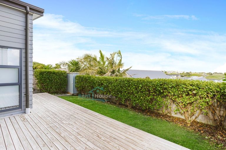 Photo of property in 9 Barcliff Terrace, Gulf Harbour, Whangaparaoa, 0930