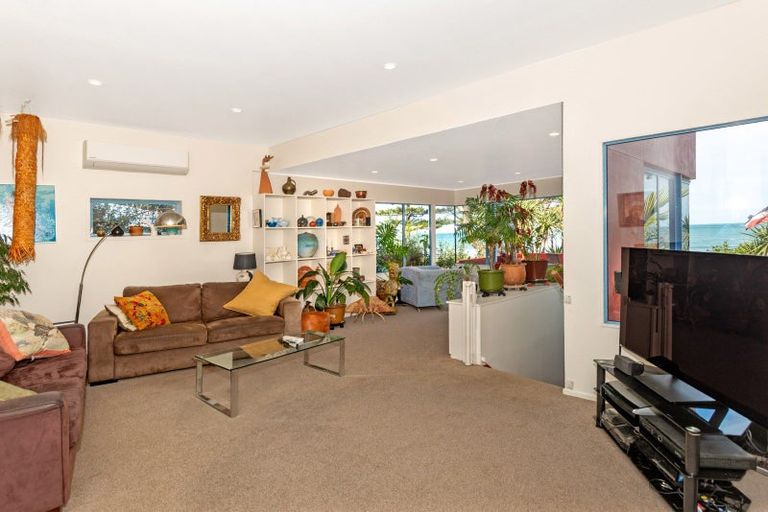 Photo of property in 11 Makorori Beach Road, Makorori, Gisborne, 4073
