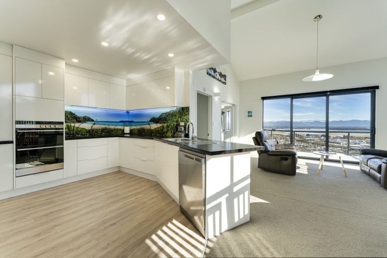 Photo of property in 54 Coster Street, Enner Glynn, Nelson, 7011