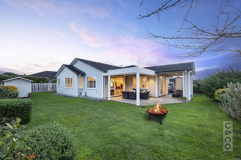 Photo of property in 15 Turpin Road, Riverhead, 0820