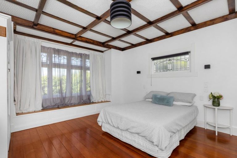 Photo of property in 275 Georges Drive, Napier South, Napier, 4110