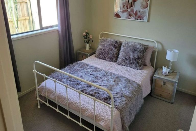 Photo of property in 11 Mckenzie Place, Rototuna North, Hamilton, 3210