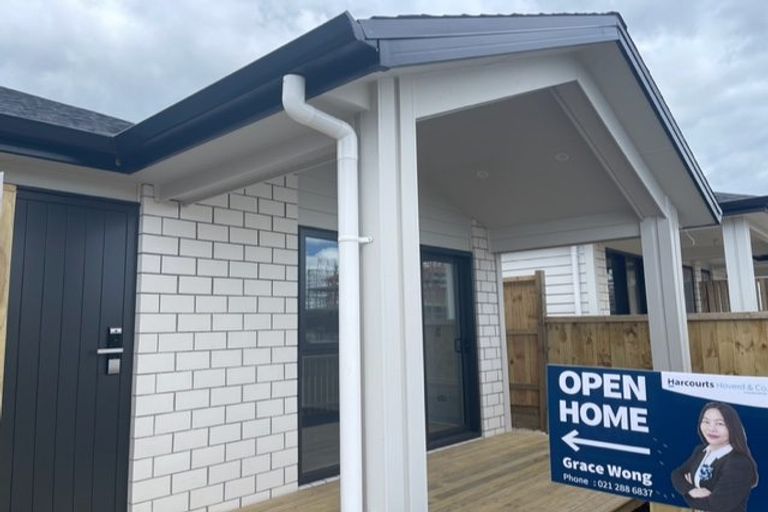 Photo of property in 22 Rorotu Avenue, Karaka, Papakura, 2113