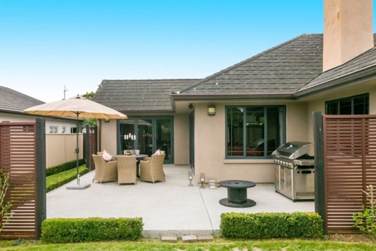 Photo of property in 6 Bourke Place, Havelock North, 4130