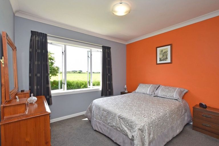 Photo of property in 674 Ryal Bush Wallacetown Road, Wallacetown, Invercargill, 9874