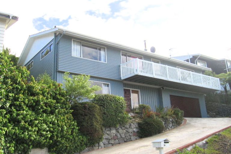 Photo of property in 70 Allington Road, Karori, Wellington, 6012