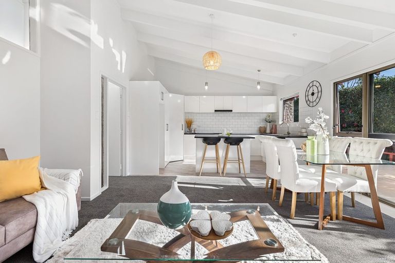 Photo of property in 7/35 Swanson Road, Henderson, Auckland, 0610