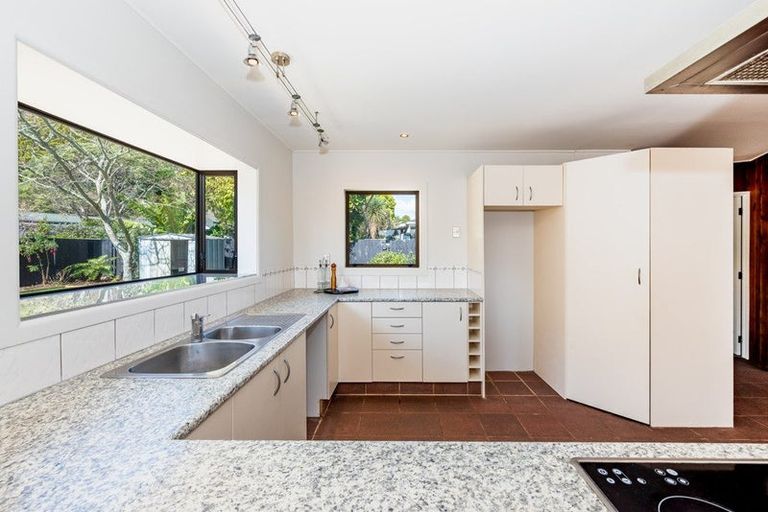 Photo of property in 87 Elizabeth Street, Waikanae, 5036