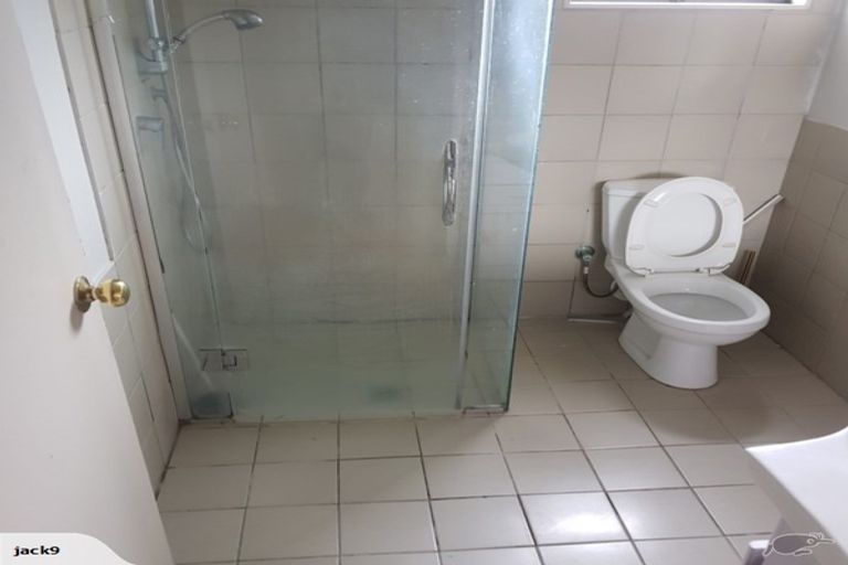 Photo of property in 7a Ayrton Street, Te Atatu South, Auckland, 0610