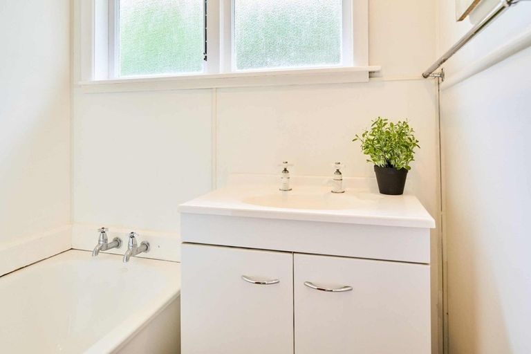 Photo of property in 57a Ranui Terrace, Tawa, Wellington, 5028