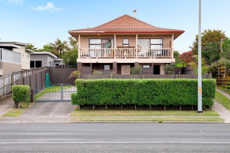 Photo of property in 1000 Papamoa Beach Road, Papamoa Beach, Papamoa, 3118