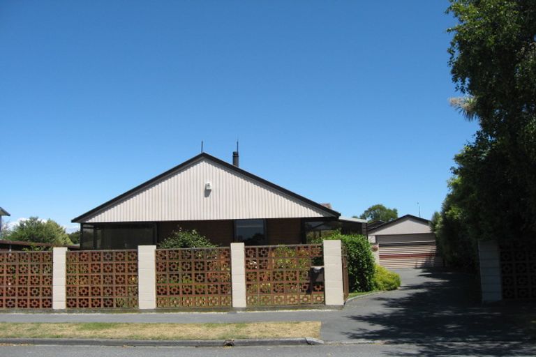 Photo of property in 27 Cottonwood Street, Parklands, Christchurch, 8083