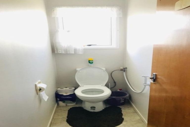 Photo of property in 2/27 Akehurst Avenue, New Lynn, Auckland, 0600