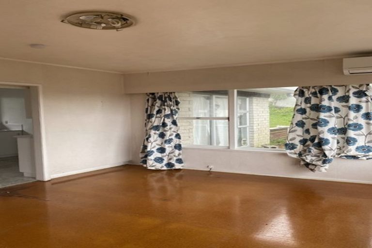 Photo of property in 2/176 Archers Road, Glenfield, Auckland, 0629