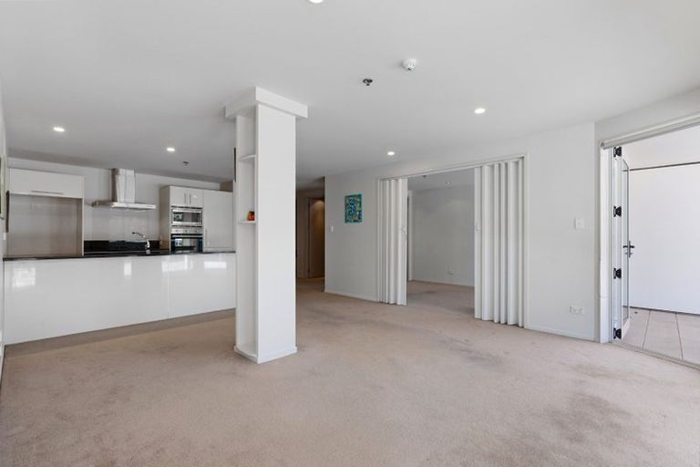 Photo of property in 1/6d Durham Street, Tauranga, 3110