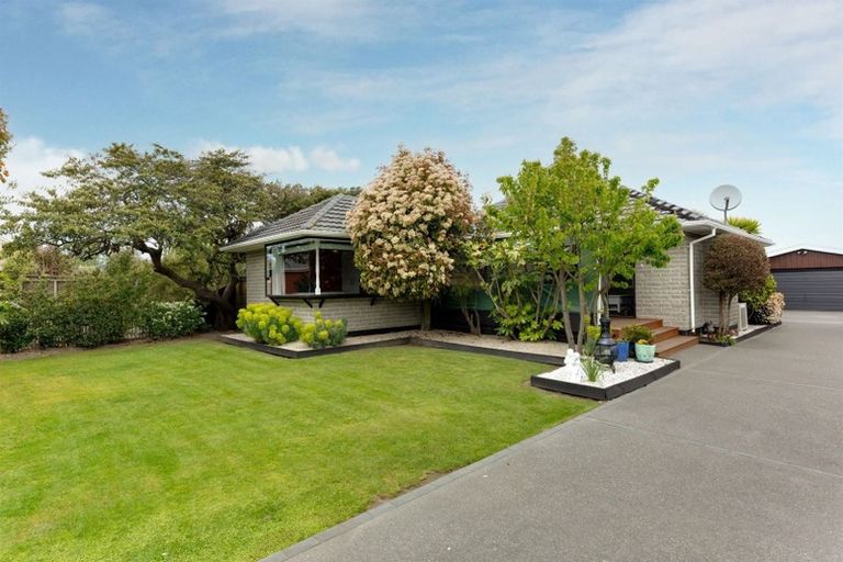 Photo of property in 15 Elwyn Place, Avonhead, Christchurch, 8042