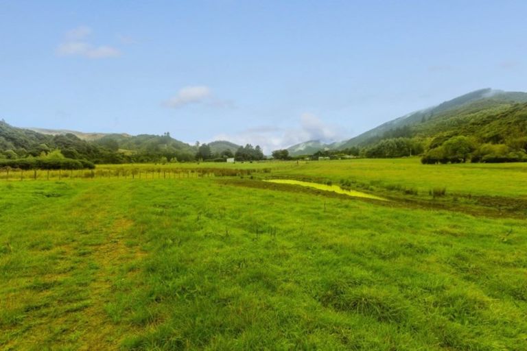 Photo of property in 440 Whitemans Valley Road, Whitemans Valley, Upper Hutt, 5371