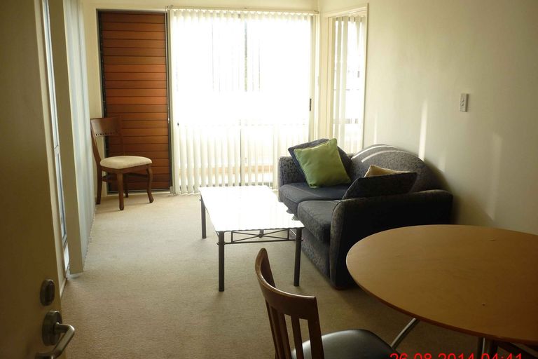 Photo of property in 11c/30 Westward Ho, Glen Eden, Auckland, 0602