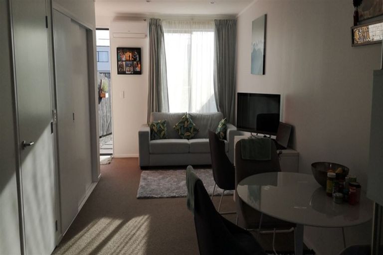 Photo of property in 95 Battalion Drive, Papakura, 2110